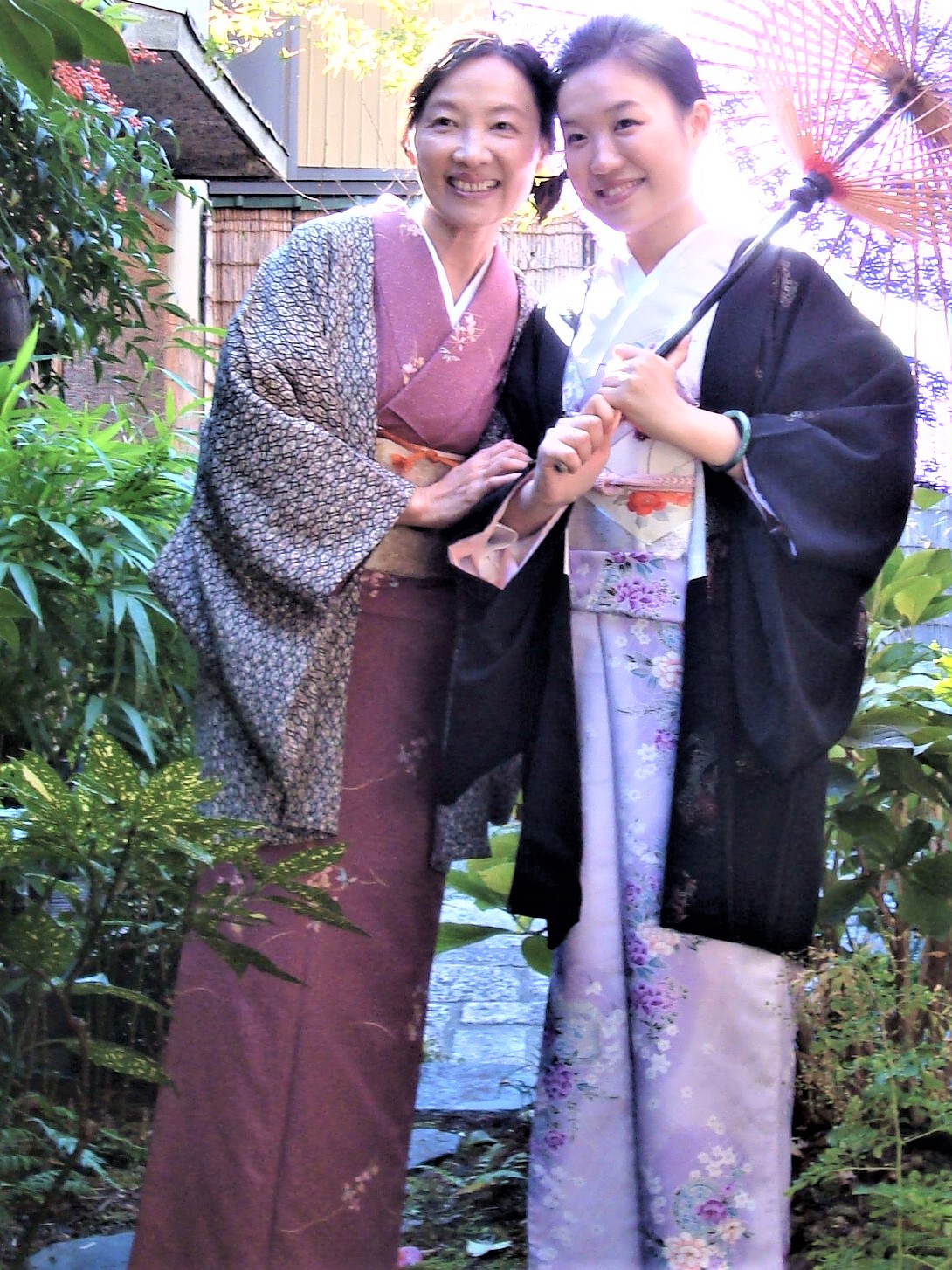 Classy Lined Kimono Sets